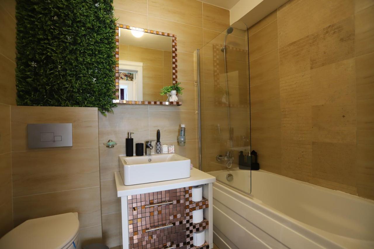 Apartament Beauty Smarald By Cosmopolis Stefanestii de Jos 외부 사진